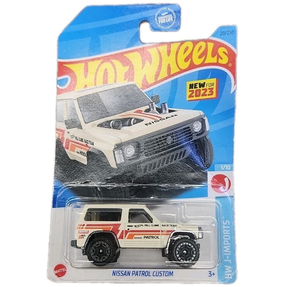 Hot Wheels Nissan Patrol Custom HW J-Imports 1/10 [Wall 3]